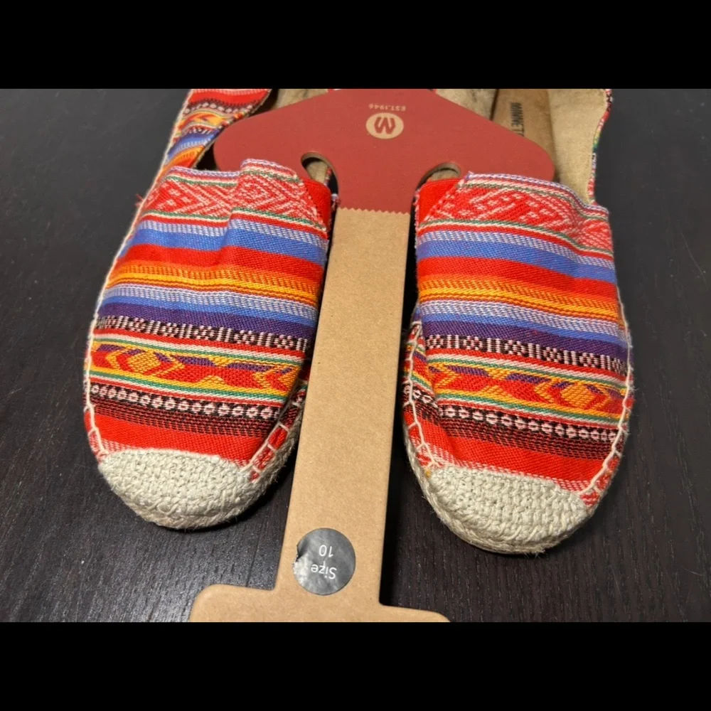 Minnetonka Pam Espadrilles Frisco Stripe Multicolor Womans 10